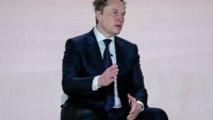 2026 midterms money race: Democrats surge as Musk backs Republicans
