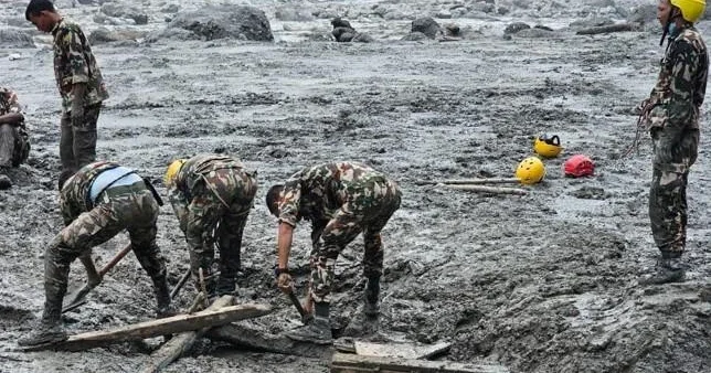 Nepal flood rescue recovery efforts keep hope alive for desperate families as 4,200 people remain missing